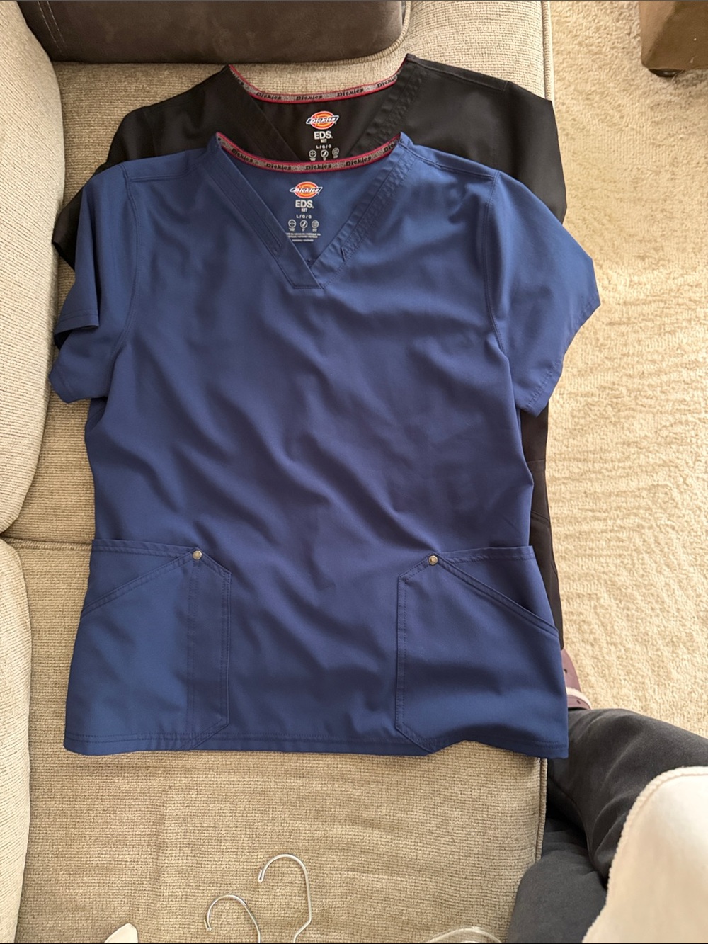 Dickies Women’s V-Neck Scrub Tops  - navy and Black size large